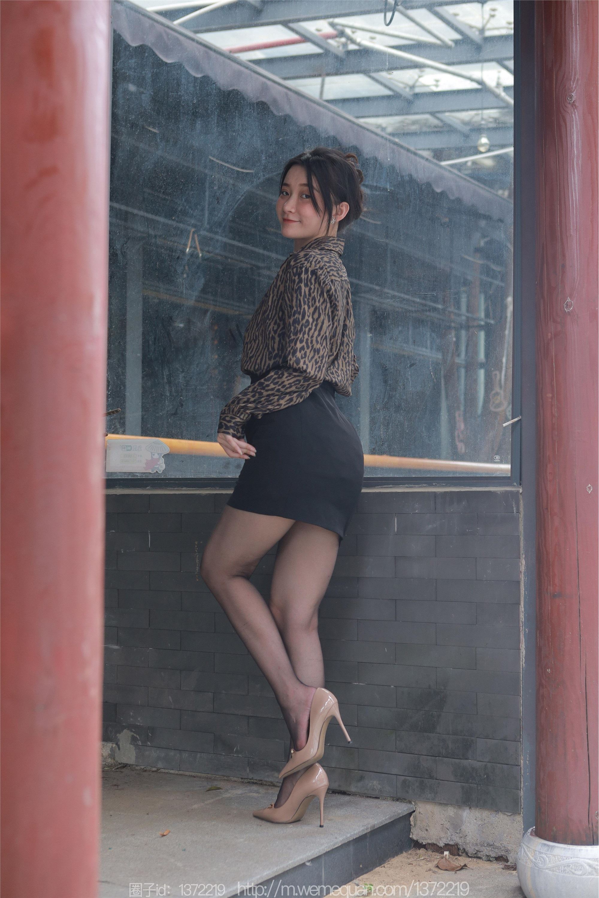 IESS异思趣向  2023.07.24 丝享家 1488 秋秋《孤身走暗巷》